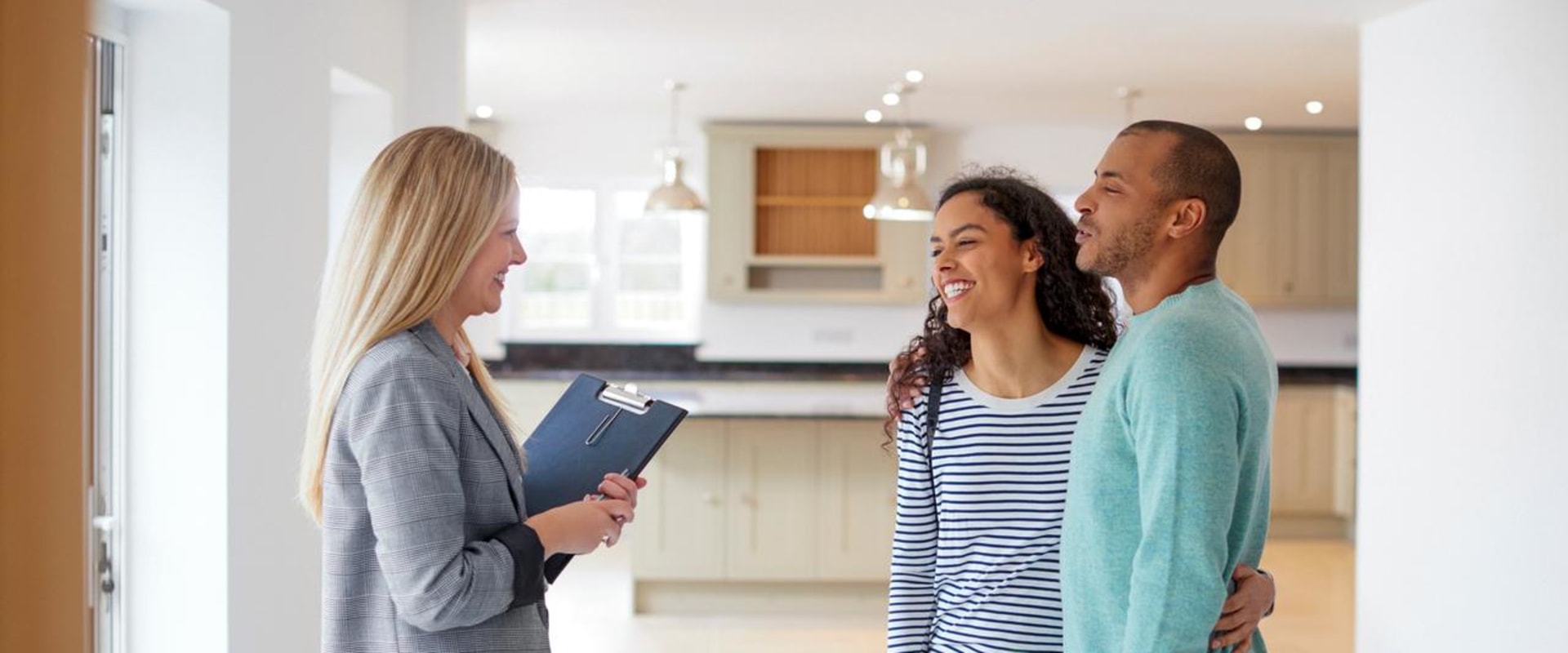 A Comprehensive Look into Buying and Selling Property in the UK